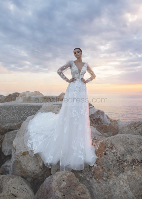 Long Sleeves Ivory Lace Tulle Floral Wedding Dress With Horsehair Hem